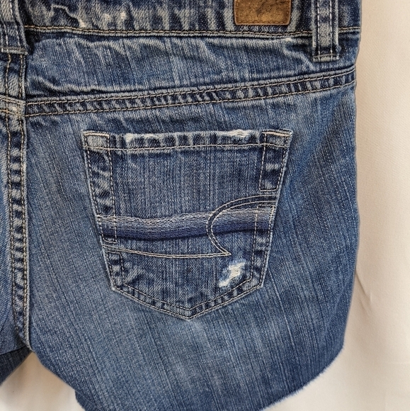 AEO Cutoff Distressed Shorts Sz 4 - Picture 8 of 10